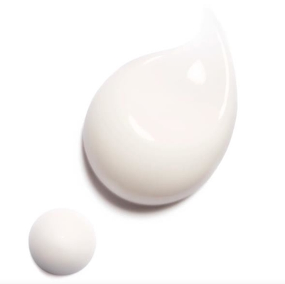 Monoestearato de glicerina dispersable en agua Autoemulsionante en polvo blanquecino para cosméticos